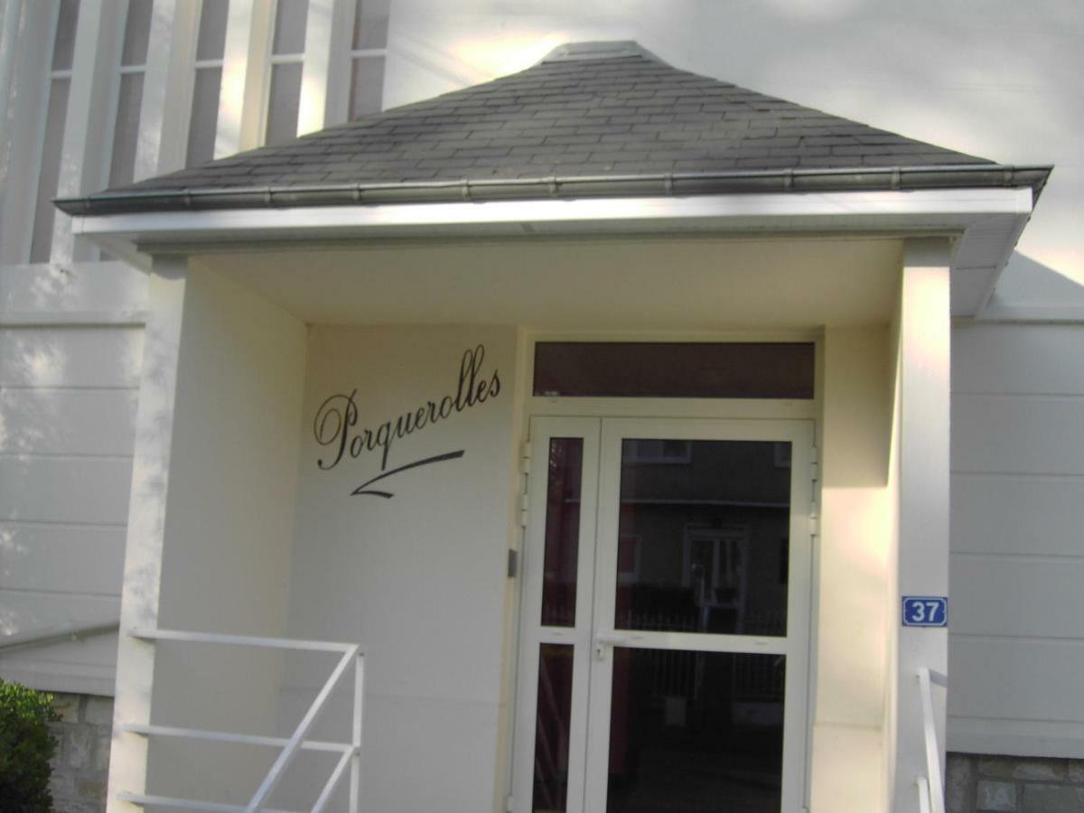 Residence Porqueroles Bagnoles de l'Orne Normandie Εξωτερικό φωτογραφία